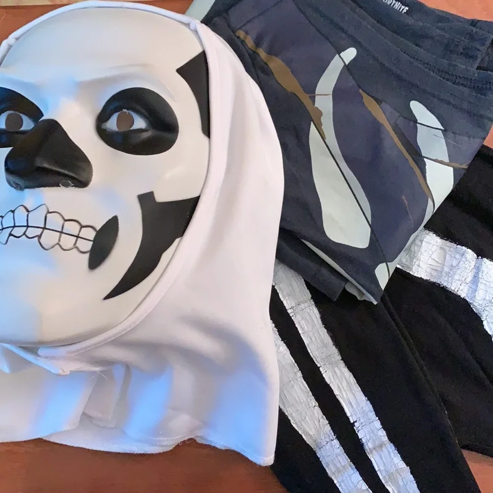 Kids Halloween Fortnight Skull Trooper costume mask/shirt /hand painted pants